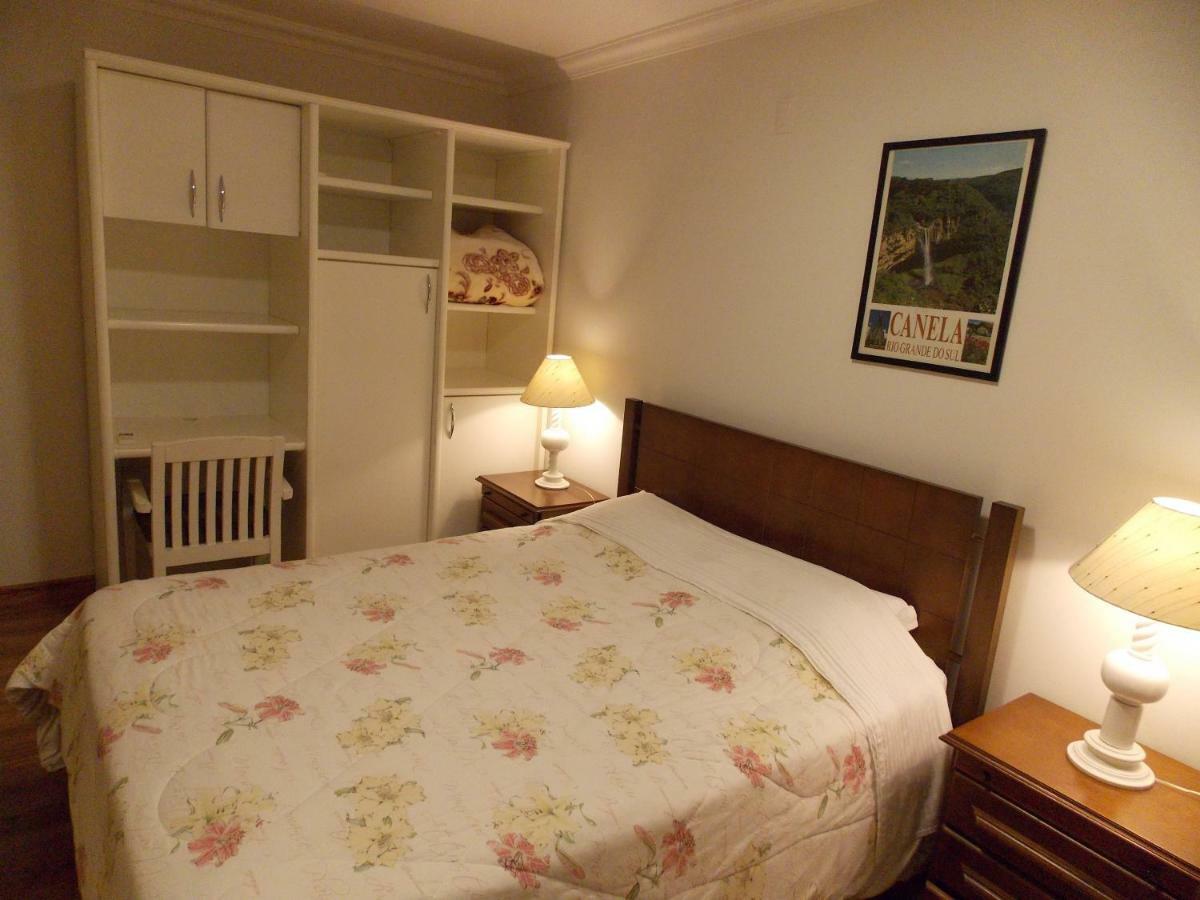 Triplex 3 Suites Em Canela Extérieur photo
