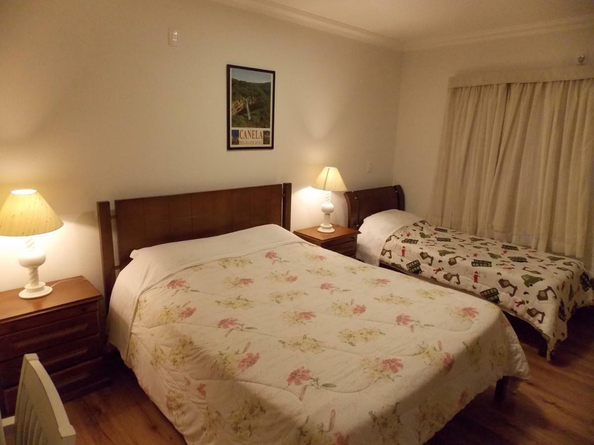 Triplex 3 Suites Em Canela Extérieur photo