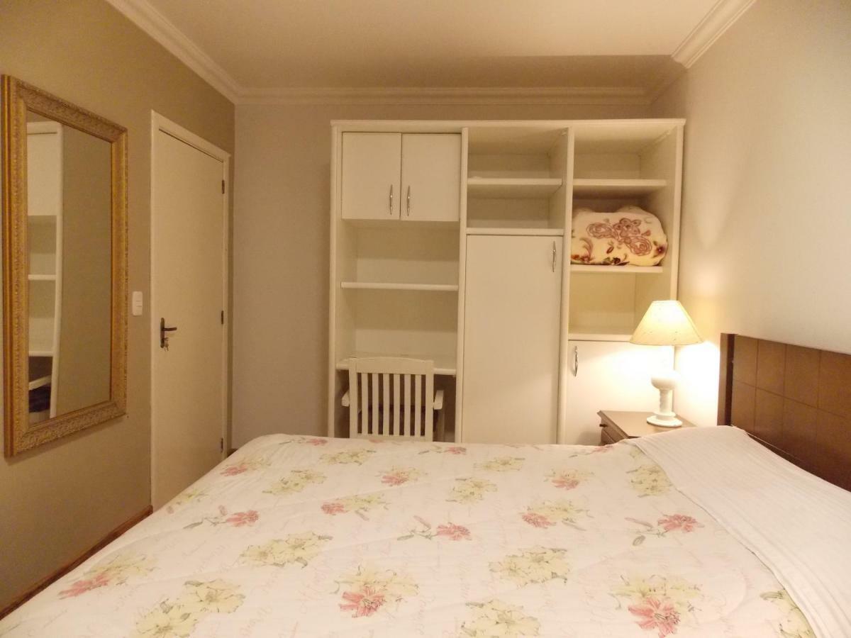 Triplex 3 Suites Em Canela Extérieur photo