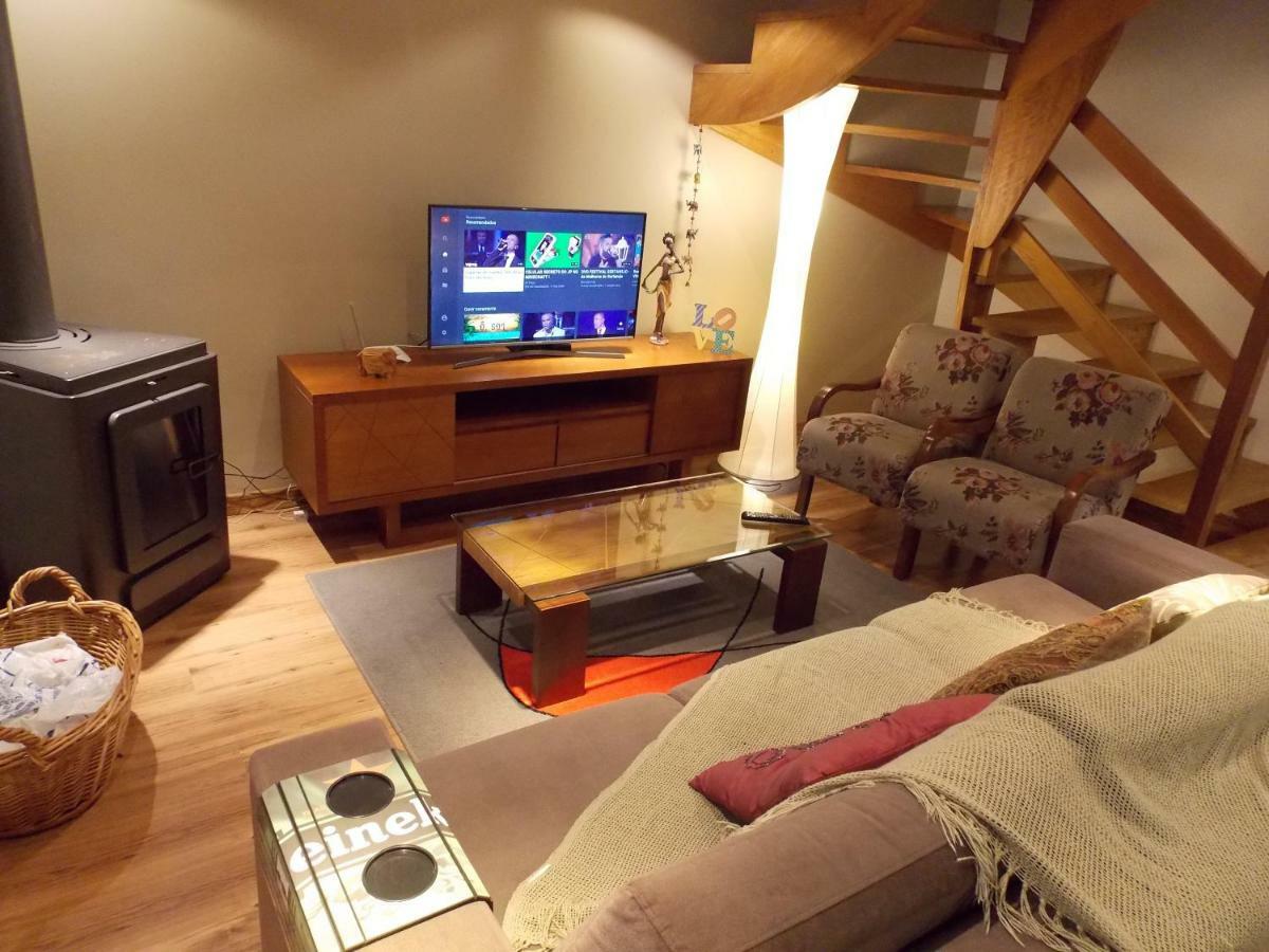 Triplex 3 Suites Em Canela Extérieur photo