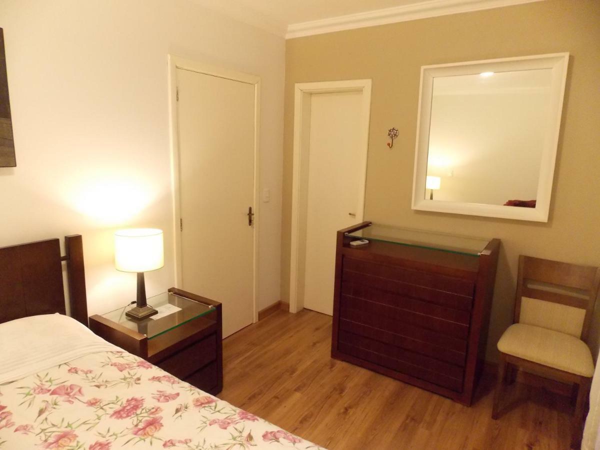 Triplex 3 Suites Em Canela Extérieur photo